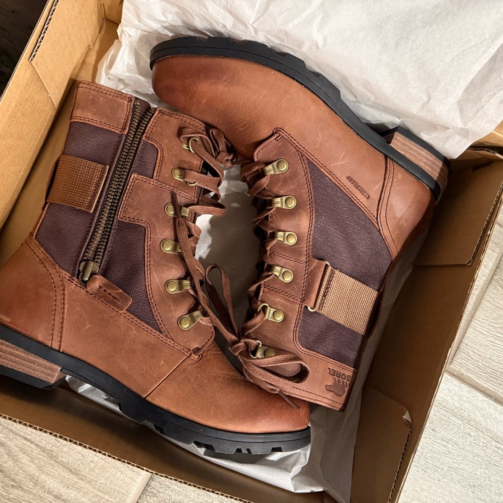 Sorel Brown Winter Rain Boots with Rugged Design and Durable Rubber Sole